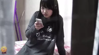 EE-060 02 Crazy Girls Randome Excretion At Home
