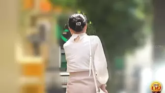 EE-775 04 Public toilet hidden camera: women jumping inside the toilet and popping the cork of urine champagne. VOL. 2