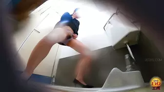 EE-775 05 Public toilet hidden camera: women jumping inside the toilet and popping the cork of urine champagne. VOL. 2