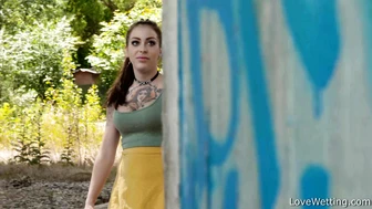 Alia Star - Pissing scene