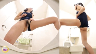 SL-651 02 Dash schoolgirl swimsuit pee leak toilet 4