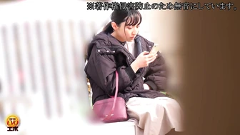 EE-824 01 Hidden camera footage of peeing in a Western-style toilet, part 4