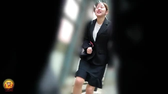 EE-824 05 Hidden camera footage of peeing in a Western-style toilet, part 4