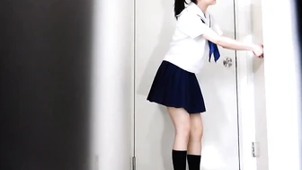 EE-431 01 Endurance limit!! Stuck schoolgirl pees 4