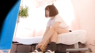 EE-431 04 Endurance limit!! Stuck schoolgirl pees 4