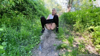 Claudia - Pissing Scene
