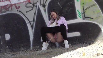 Holding Her Arc, VIPissy, PissRIP