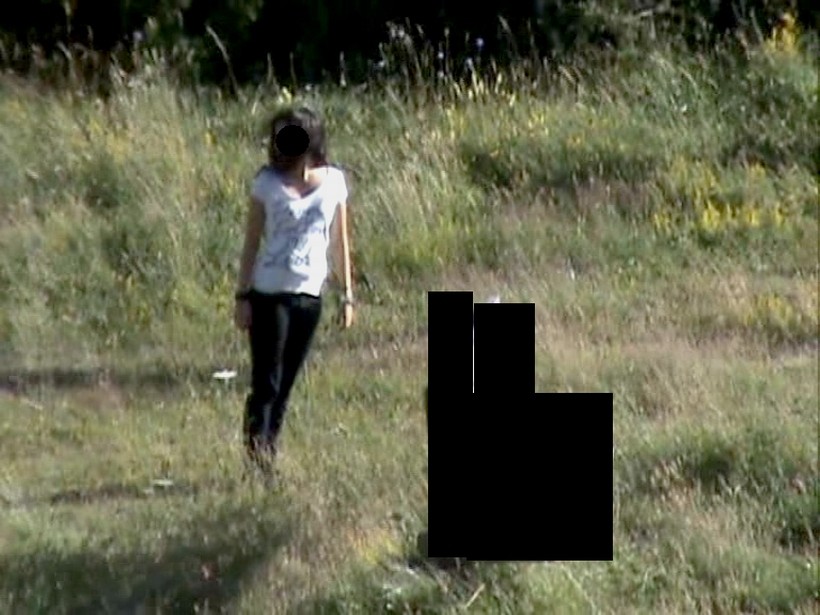 Mother and Daughter have to pee outside - Piss Voyeur (various) Videos