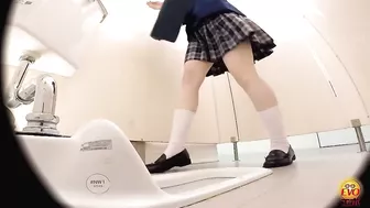 EE-366 03 Public toilet peeping - beautiful urinary axis of a school girl with tremendous momentum