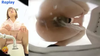 EE-392 02 Japanese office ladies farting and urinating